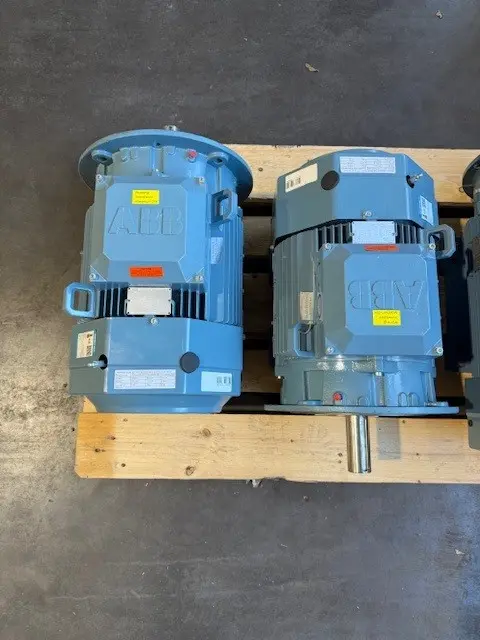 Abb motor 15kw 230vd iec-160 2p-ip55-b35-ptc-ie3